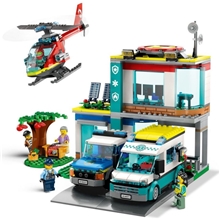  LEGO® CITY 60371 Emergency Vehicles HQ