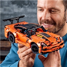 LEGO Technic Chevrolet Corvette ZR1 42093