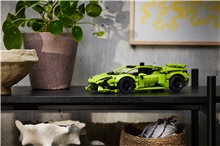 LEGO® Technic 42161: Lamborghini Huracán Tecnica